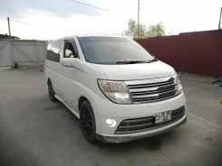 Nissan Elgrand. �������, ������ ����