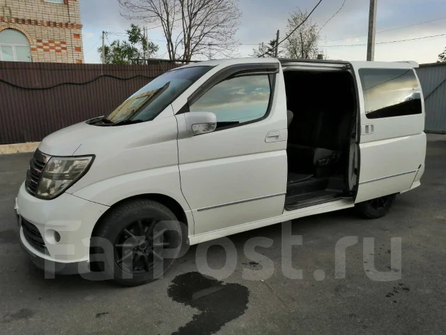 Nissan Elgrand. �������, ������ ����