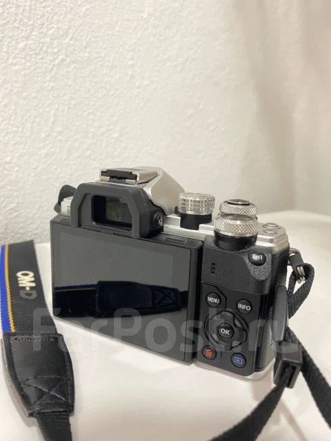 Olympus E-M10 Mark II Kit. 15 - 19.9 ��, ���: 3� ����