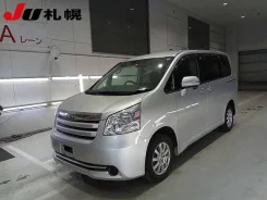 Toyota Noah. ��������, 4wd, 2.0 (140��.�.), ������, 61 000����. ��, �/�, ��� ���. ��� ����� �� ������������ ����