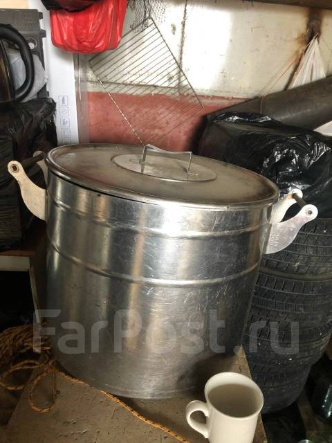Бак из нержавейки, б/у, в наличии. Цена: 4 000₽ во Владивостоке