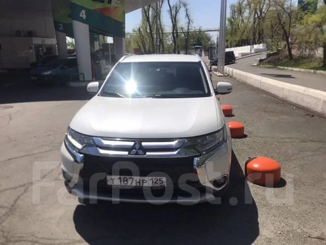 Mitsubishi Outlander. ��������, 4wd, 2.4 (167��.�.), ������, 105 000����. �� ����