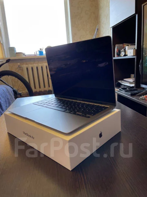 Apple MacBook Air 13 2020 MGN73. 13.3", 3,2����, ��� 8 ��, WiFi: 1, Bluetooth: 1 ����