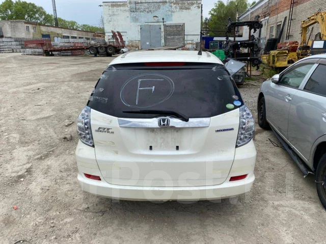 Honda Fit Shuttle. GP2, LDA ����