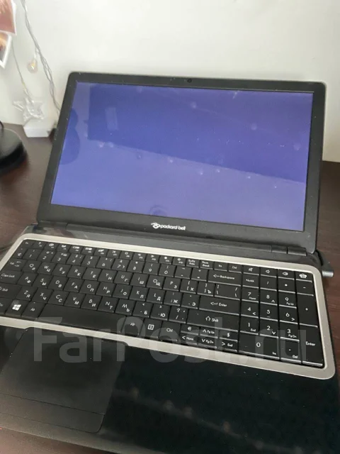 Packard Bell. ��� 8 ��, ���� 265���, WiFi: 1, Bluetooth: 1 ����