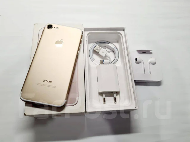 Apple iPhone 7. �/�, �������, 3G, 4G LTE, ����������, NFC ����