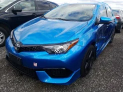 Toyota Auris ����