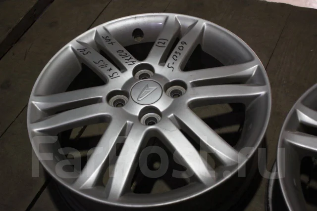 Daihatsu. 4.5x15", 4x100, ET45, �� 54,1���. ����