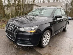 Audi A1 ����