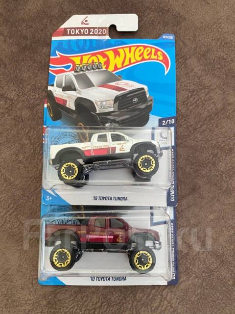 Hot wheels 10 sales toyota tundra