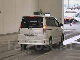 Toyota Noah. �������, ��������, 2.0 (155��.�.), ������, 42����. ��, �/�, ��� ���. ��� ����� �� ������������ ����