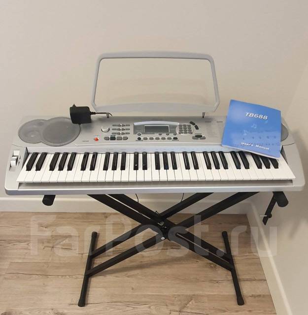 Синтезатор Ringway TB688, новый, в наличии. Цена: 17 000₽ во Владивостоке