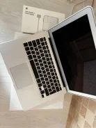 Apple MacBook Air 13 2015 Early. 13.3", 2,7����, ��� 4 ��, ���� 256���, WiFi: 1, Bluetooth: 1, ����������� �� 5��. ����