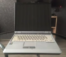 Fujitsu. 15", 1,4����, ��� 512 ��, ���� 100��� ����