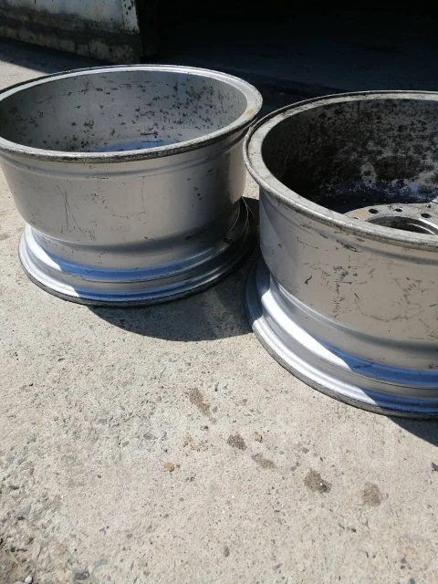 Vianor. 8.0x15", 6x114.3, ET10, �� 107,5���. ����