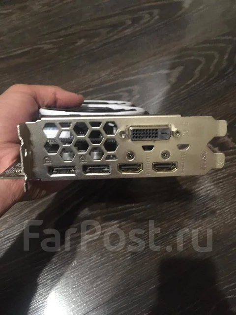 Radeon RX 580 ����