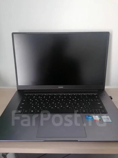 Huawei MateBook D 15. 15.6", 2,4����, ��� 16 ��, ���� 512���, WiFi: 1, Bluetooth: 1 ����