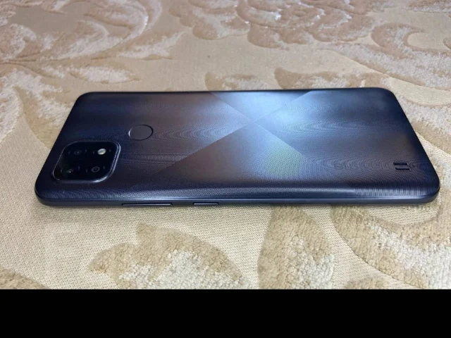 Realme C21. �/� ����