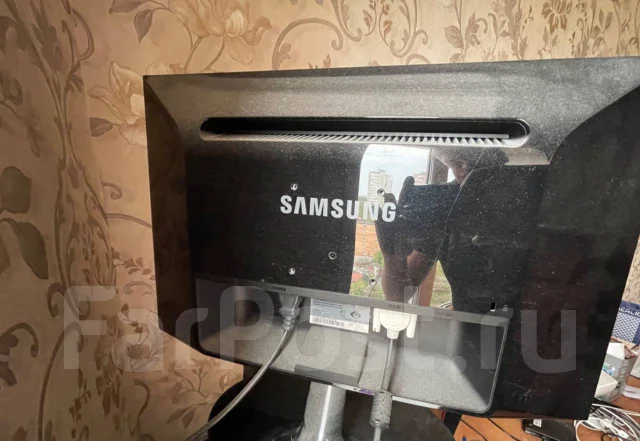 Samsung. 20", ���������� �� (LCD, LED, QLED) ����