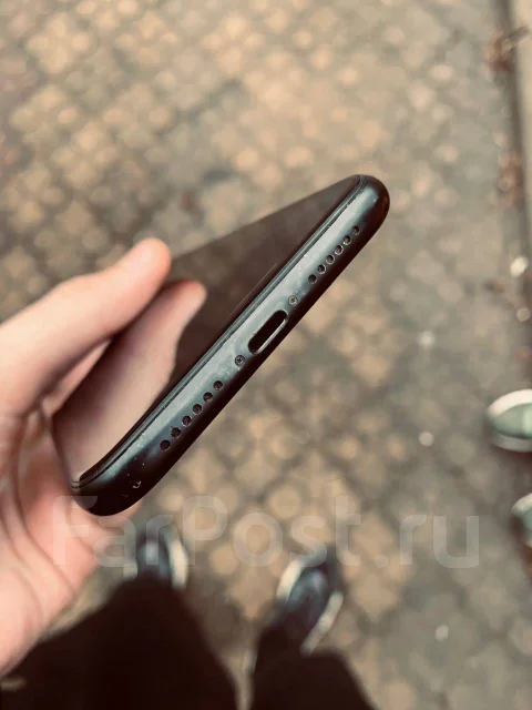 Apple iPhone Xr. �/�, ������, 3G, 4G LTE, NFC ����