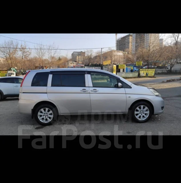 Toyota Isis. �������, ��������, 1.8 (132��.�.), ������, 170 000����. �� ����