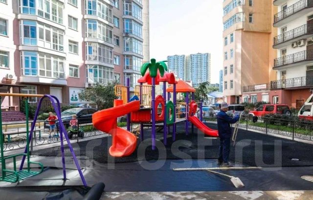 Владивосток детская площадка акато. Детские площадки владивосток. Погулять с ребенком владивосток. Парк карусель владивосток. Погулять с ребенком владивосток.