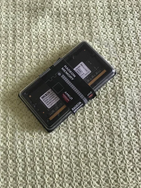 SO-DIMM DDR4. ����