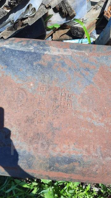 Ванна чугунная на металл, б/у, в наличии. Цена: 2 000? в Уссурийске