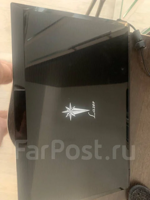 V-lazer. 15.5", 2,5����, ��� 8 ��, ���� 500���, WiFi: 1, Bluetooth: 1, ����������� �� 2��. ����