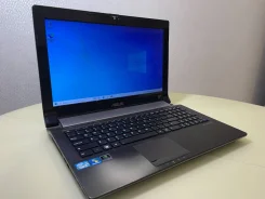 Asus N53. 15.6", ��� 4 ��, WiFi: 1, Bluetooth: 1 ����