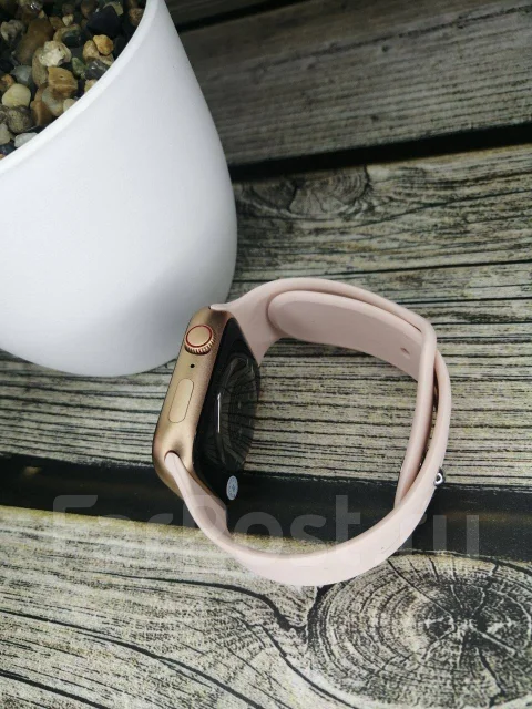 Smart Watch. GPS, NFC, IP68 ����