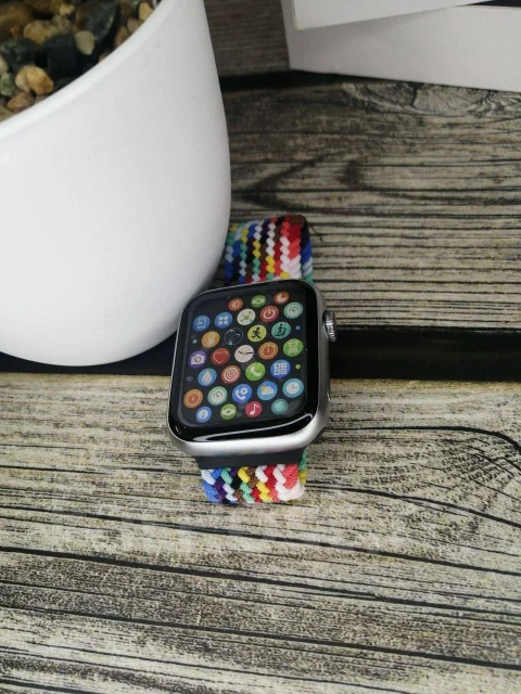 Smart Watch. NFC, IP68 ����