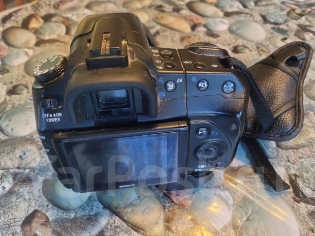 Sony Alpha DSLR-A300. 10 - 14.9 �� ����