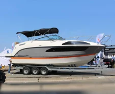Bayliner. ����� 8,5��., ��������� ������������, 300��.�. ��� ����� �� ���������� ����