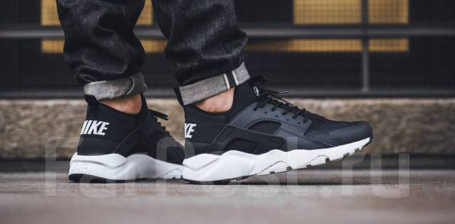 Air huarache run ultra men's white best sale