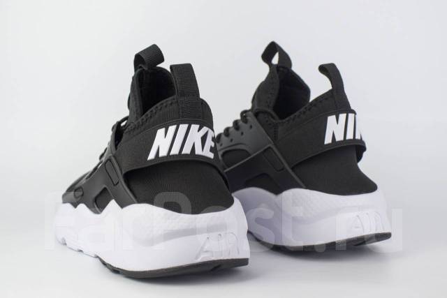 Nike huarache ultra outlet black white