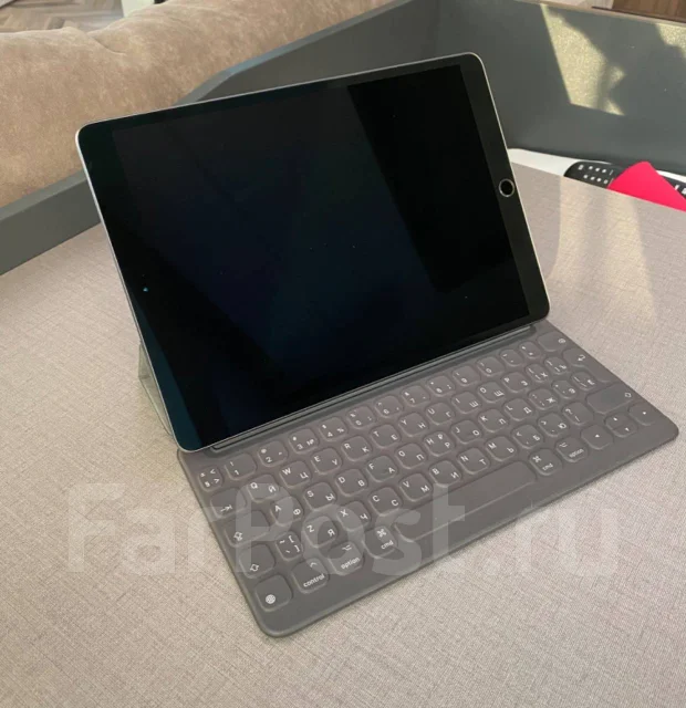 Apple iPad Air 3 ����