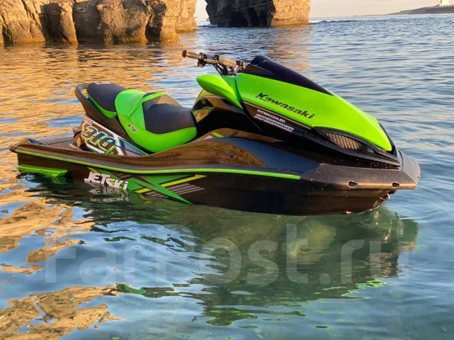 Kawasaki Ultra 310 R ����