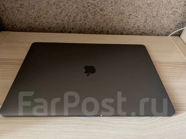 Apple MacBook Pro 16 2019. 16", 2,3����, ��� 16 ��, ���� 1 000���, WiFi: 1, Bluetooth: 1, ����������� �� 11��. ����