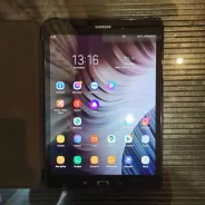 Samsung Galaxy Tab A ����