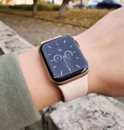 Apple Watch Series 6. GPS, NFC, IP67, IP68 ����