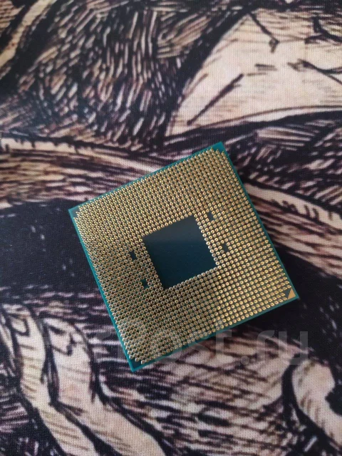 AMD Ryzen 5 2600 ����