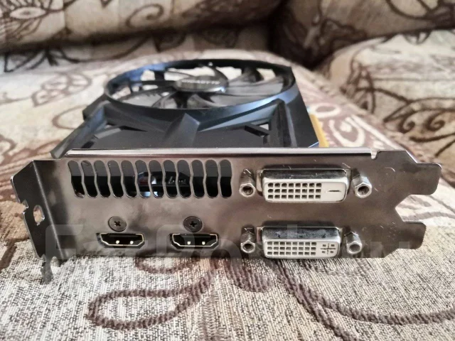 GeForce GTX 750 ����