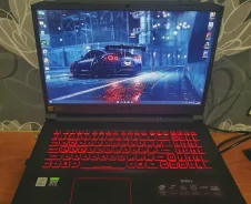 Acer Nitro 5 AN517-52. 17.3", 2,5����, ��� 16 ��, ���� 1 500���, WiFi: 1, Bluetooth: 1, ����������� �� 8��. ����