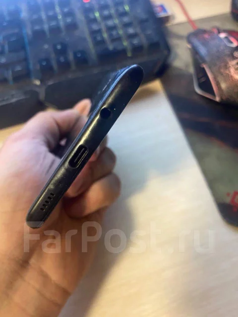 Samsung Galaxy A20. �/�, ������, 3G, 4G LTE, Dual-SIM, NFC ����
