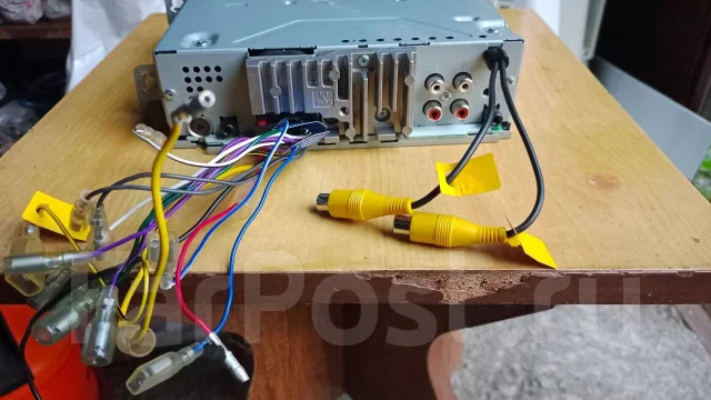 Pioneer Carrozzeria DVH-570 ����