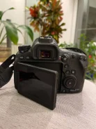 Canon EOS 6D Mark II. 20 � ����� �� ����