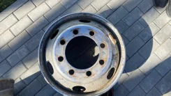 Bridgestone. 8.25x22.5", 8x170, 8x285 ����