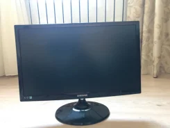 Samsung. 24" ����