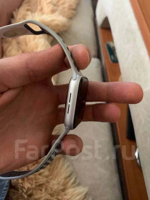 Apple Watch Series 4 Nike+ ����